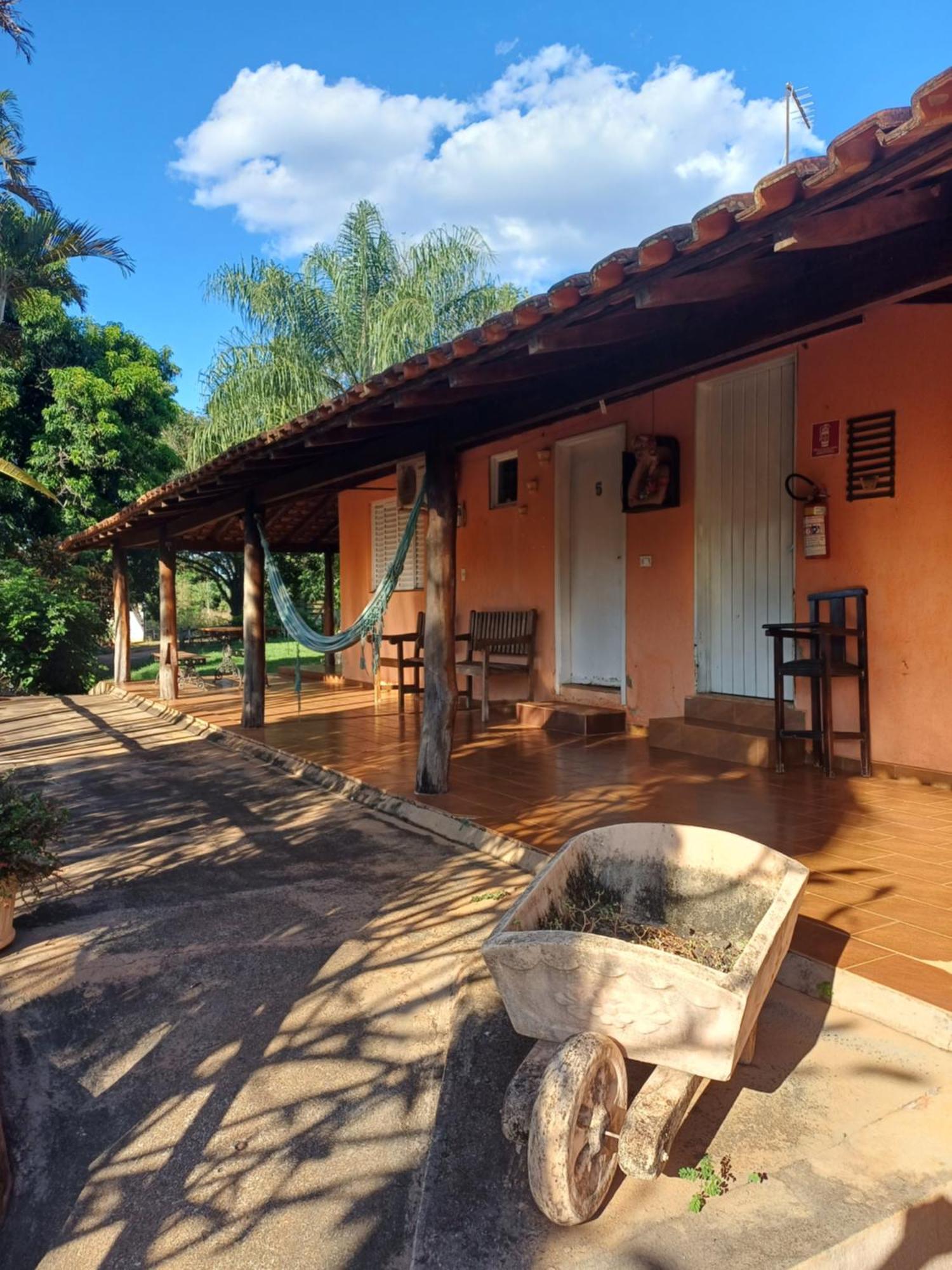 Chacara 2 Coracoes Apartamento Olímpia